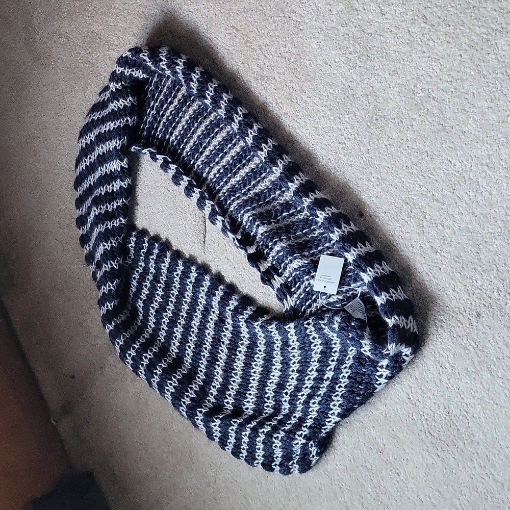 Striped American Eagle Infinity Scarf